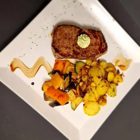 Pensión Eifelblick 3*