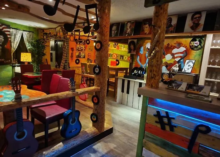 Eifelblick בית הארחה 3*