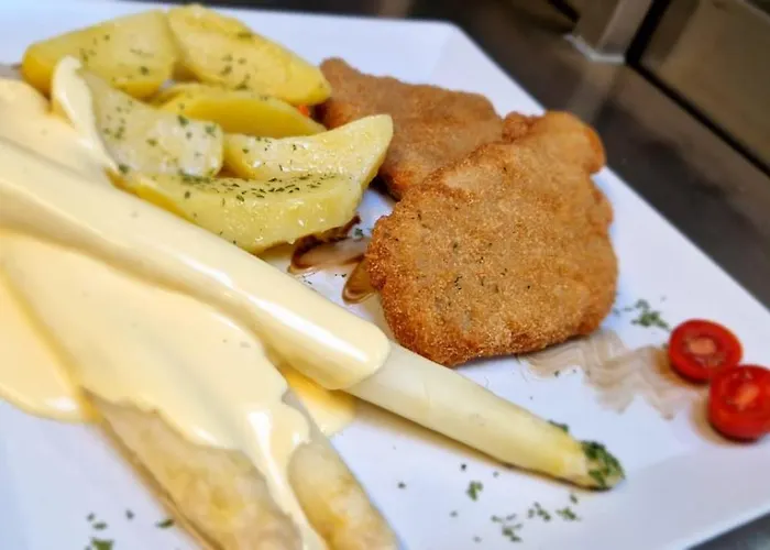 Eifelblick בית הארחה 3*